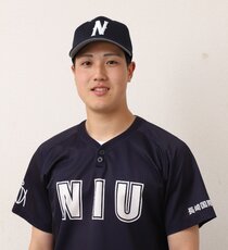 洞　健二郎